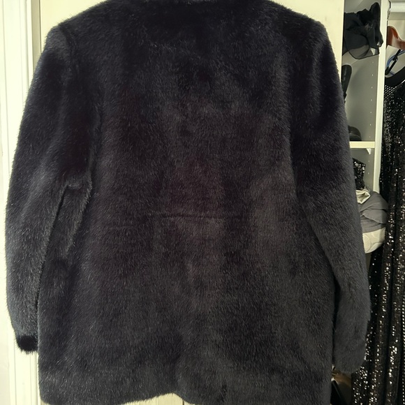 Doxy Foxy faux fur - Picture 2 of 4